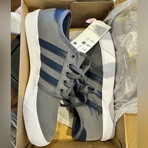 Adidas seely “skater shoes”